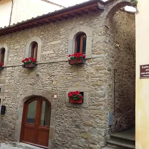 https://the-small-castle.it-tuscanyhotel.com